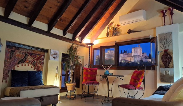 Single Floor Penthouse 1830 sq.ft Facing Alhambra Palace & Terrace