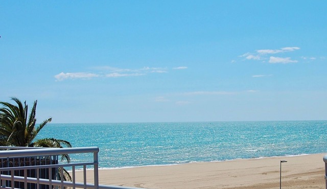 SOLIAIR BEACHFRONT CASTELLDEFELS