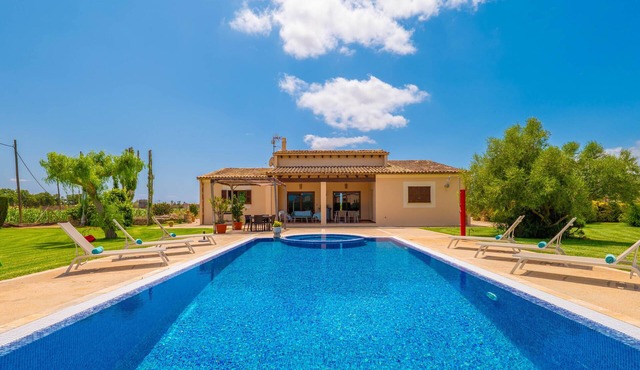 SON CRESTES - Beautiful country house with private pool with free WiFi