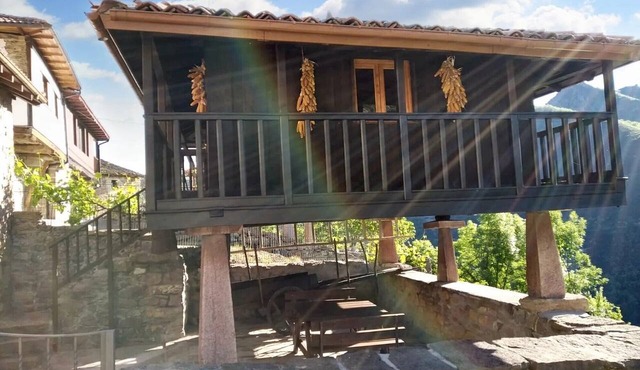 Studio 'La Panera D'Abaxo' with Mountain Views