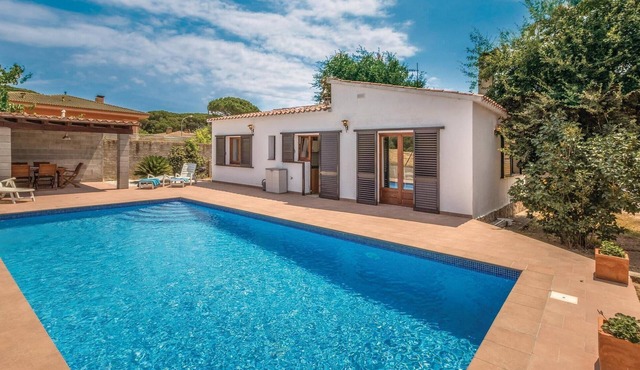 Stunning home in Vidreres