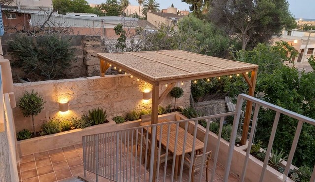 Style, relaxation, and the beach: Your own little corner at Playa Jardín