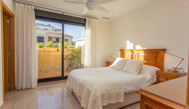 Stylish Townhouse - RESORT facilities