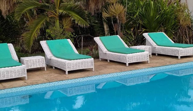 Superb beach villa with pool and large tropical garden in Caponga