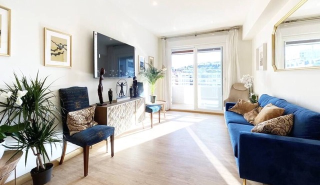 The Paradise: Luxurious flat, parking, jacuzzi, terrace, new