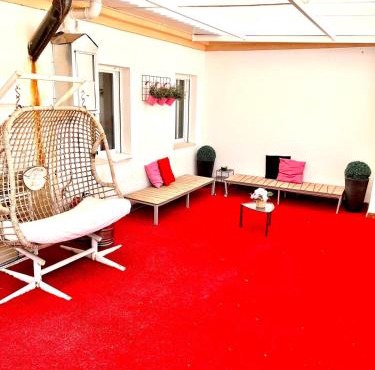 THE RED TERRACE PENTHOUSE A 7Km CITY CENTER GRANADA