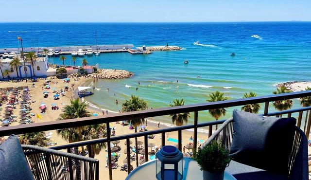 TOP RENOVATED! 2 TERRACES! 2 BEDROOMS! GREAT LOCATION AND VIEW!