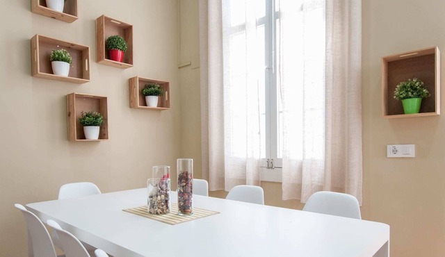 Traditional Triana House with 9 en-suite Bedrooms