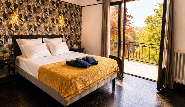 Tremendous 4-bedroom townhome in charming Liourdres awaits you in Liourdres