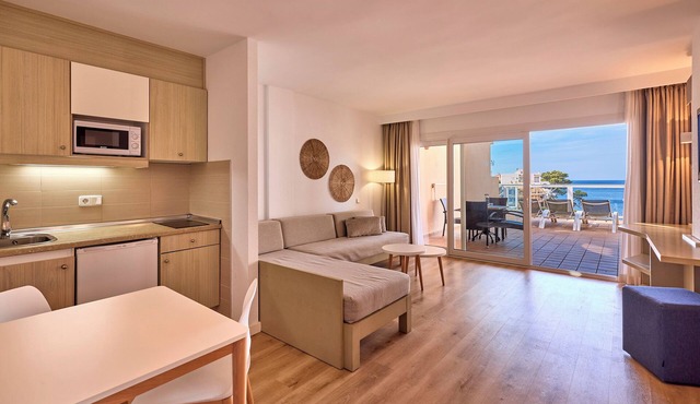 Universal Aparthotel Don Camilo