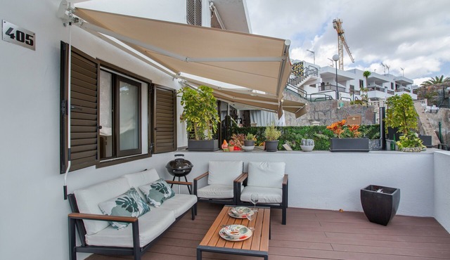 Vacation Apartment 'Sun and Serenity Pool Wifi' with Sea View, Wi-Fi and Air Conditioning