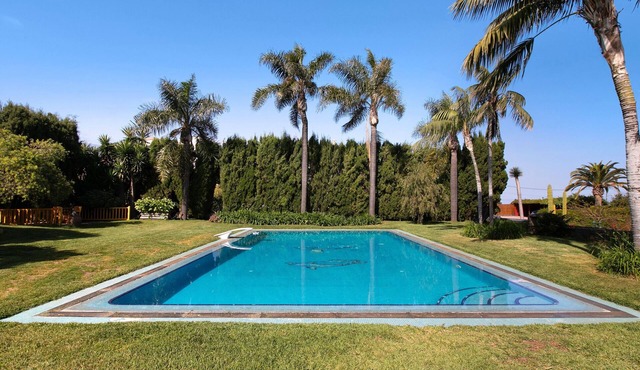Vacation Apartment 'Finca Robles 1' with Sea View, Wi-Fi and Air Conditioning