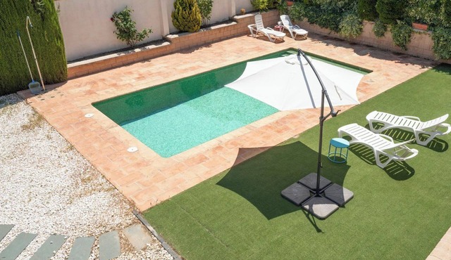 Villa 28 de Julio Cúllar Vega by Ruralidays