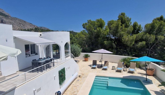 Villa Amira - Altea, Costa Blanca