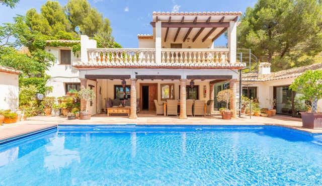 Villa 'Badowa' with Mountain View, Wi-Fi and Air Conditioning