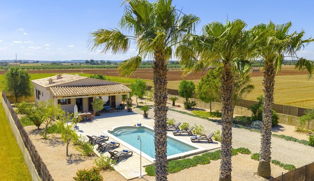 Villa Can Melis for 6 in Campanet | 3 bedrooms, 2 bathrooms and private pool