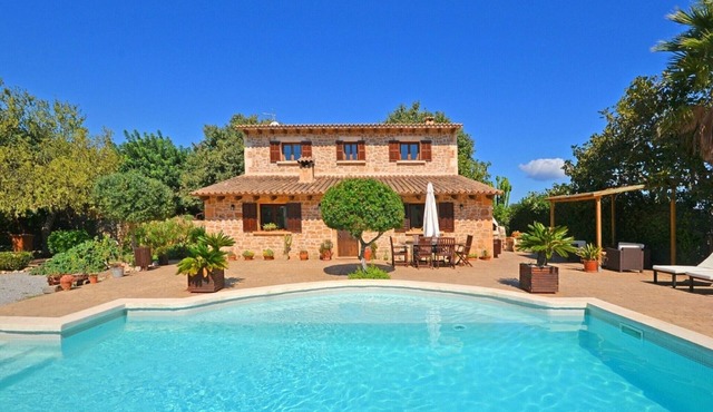 Villa 'Carbonell' with Mountain View, Wi-Fi and Air Conditioning