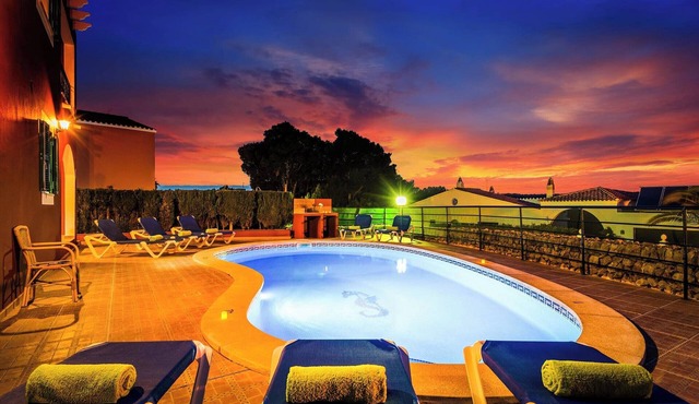 Villa Clara - high quality villa with pool, Wi-Fi, & A/C in Cala Galdana