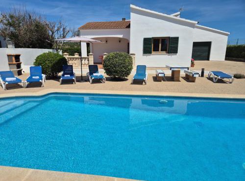Villa con piscina privada Cala en Blanes, Menorca