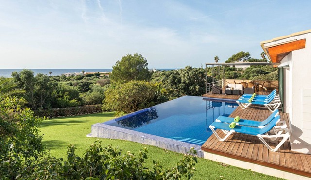 Villa Iris Torret by EscapeHome
