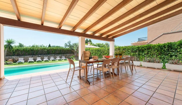 Villa Joana Barcares for 10 with swimming pool