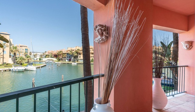 VILLA KATIA - Spectacular duplex next to the beach in Sotogrande - Free Wifi