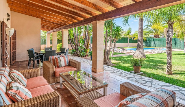 Villa Levante Freshly Renovated for 2026 - With Wi-Fi, Air Conditioning, and Heated Pool