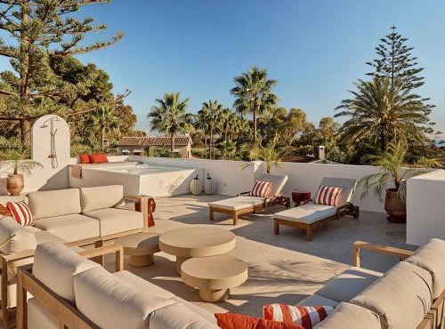 Villa Med Tagterrasse I Marbella Med Havudsigt
