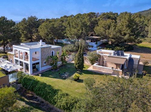 Villa Near Ibiza Town sleeps 12,14