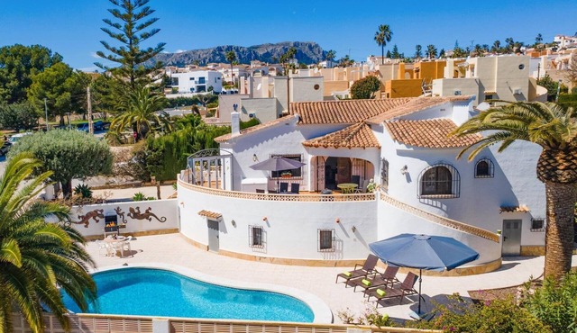 Villa Papillon by Villa Plus