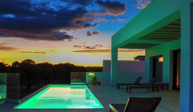 Villa Paz Modern Private Pool Golf Views