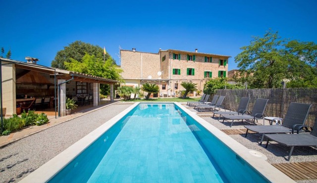 Villa Rae with Mountain View, Wi-Fi, Garden, Terrace & Pool