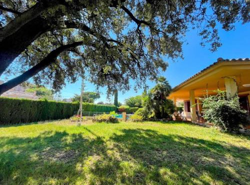 Villa Sigalero con piscina privada, jardín y bbq
