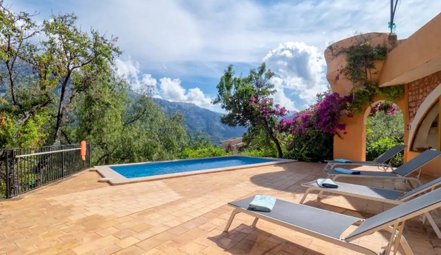 Villa 'Sol y Montes' with Mountain View, Private Pool and Wi-Fi