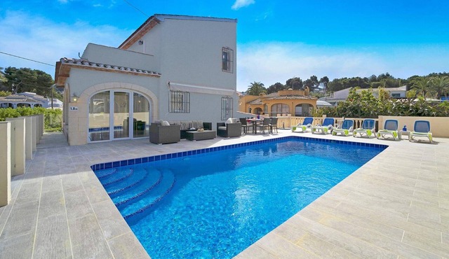Villa Toscamar by Villa Plus