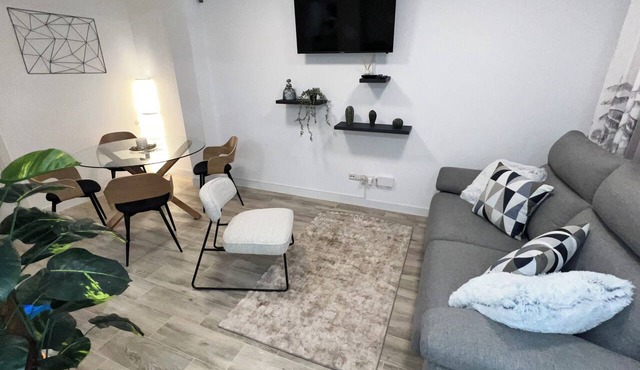 Villamadrid Home, ideal for families, two vacation apartments, 7 minutes from the metro.