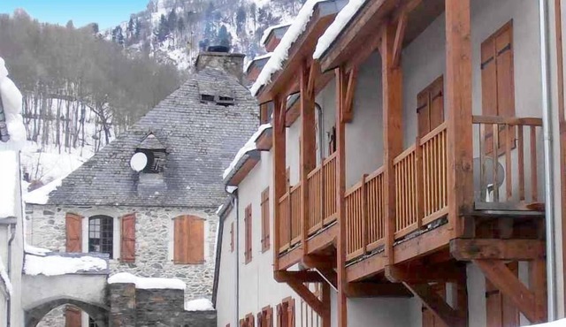 Wifi, 1st floor, swimming pool, balcony, tv, 34m², Saint Lary Soulan in Vignec