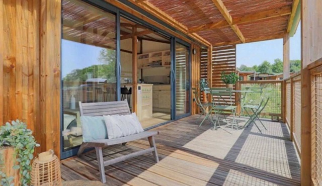 ZEcamping animé parc aquatique pet friendly locatif 35m2 6 pers in Saint-Jean-de-Monts