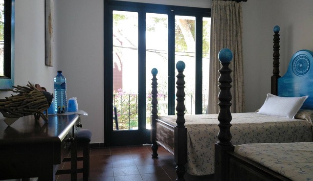 Zhimbad B&B by the sea