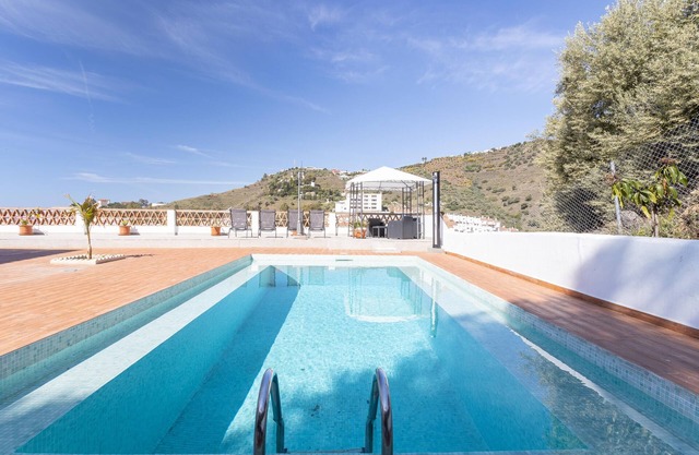 Beautiful Vacation Home “Villa Benama”, with Mountain and Sea View in Torrox