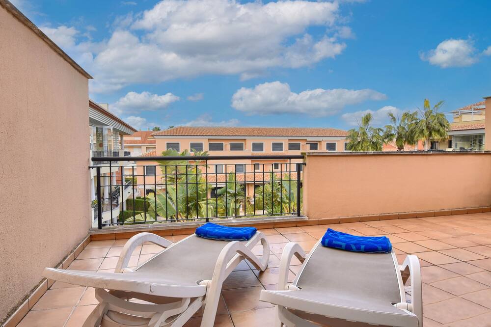 Platja de l'Arenal Apartment | Apartment in Javea, on the Costa Blanca, Spain with communal pool for 6 persons