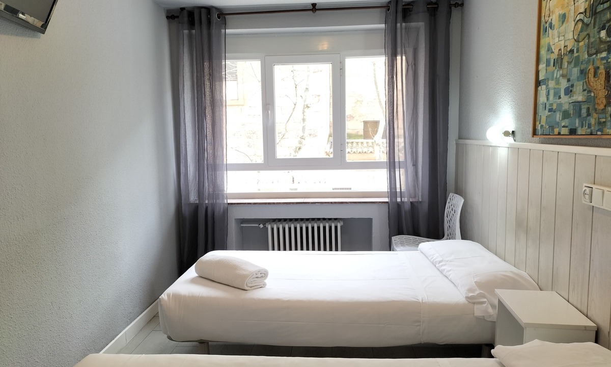 Oeste Hostel | Hostal Albero by gaiarooms