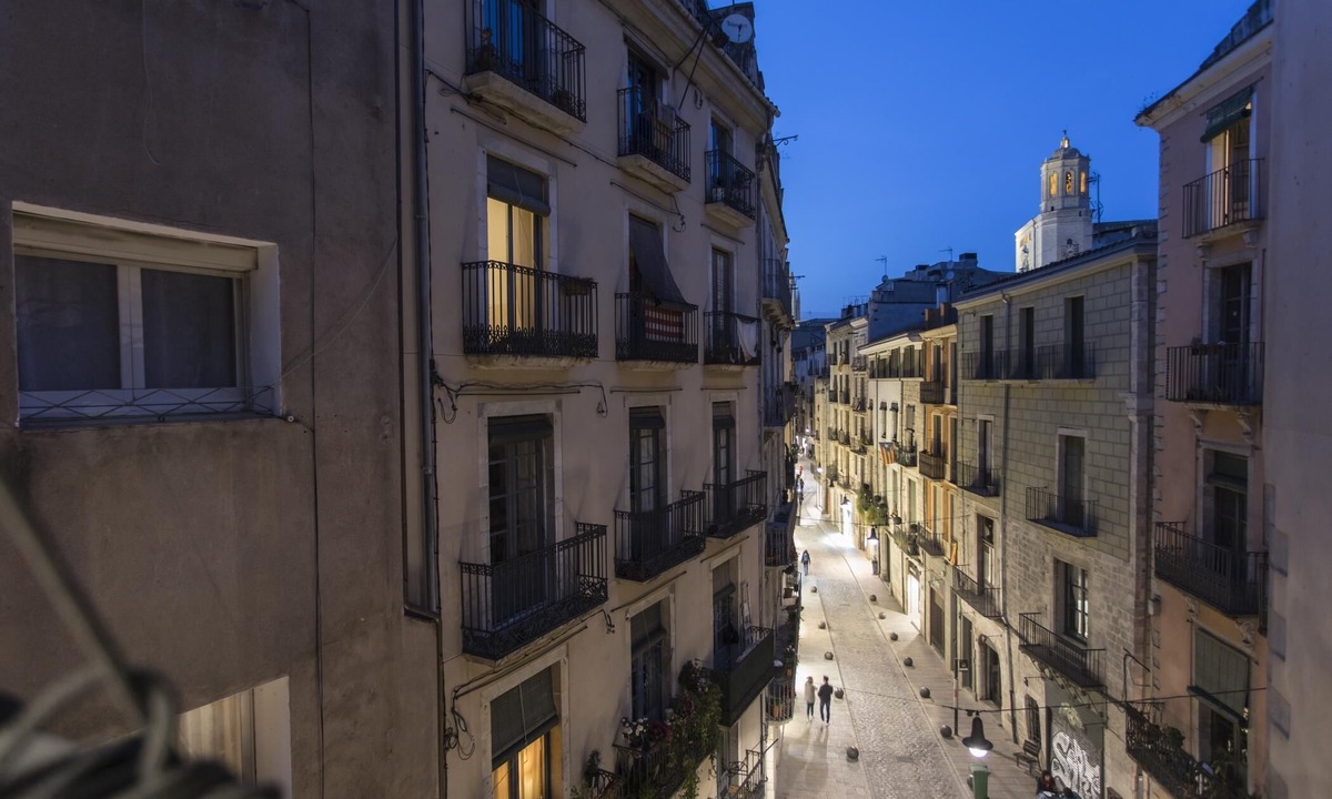 Old Town Apartment | Bravissimo Cort Reial 2B, unique apartment