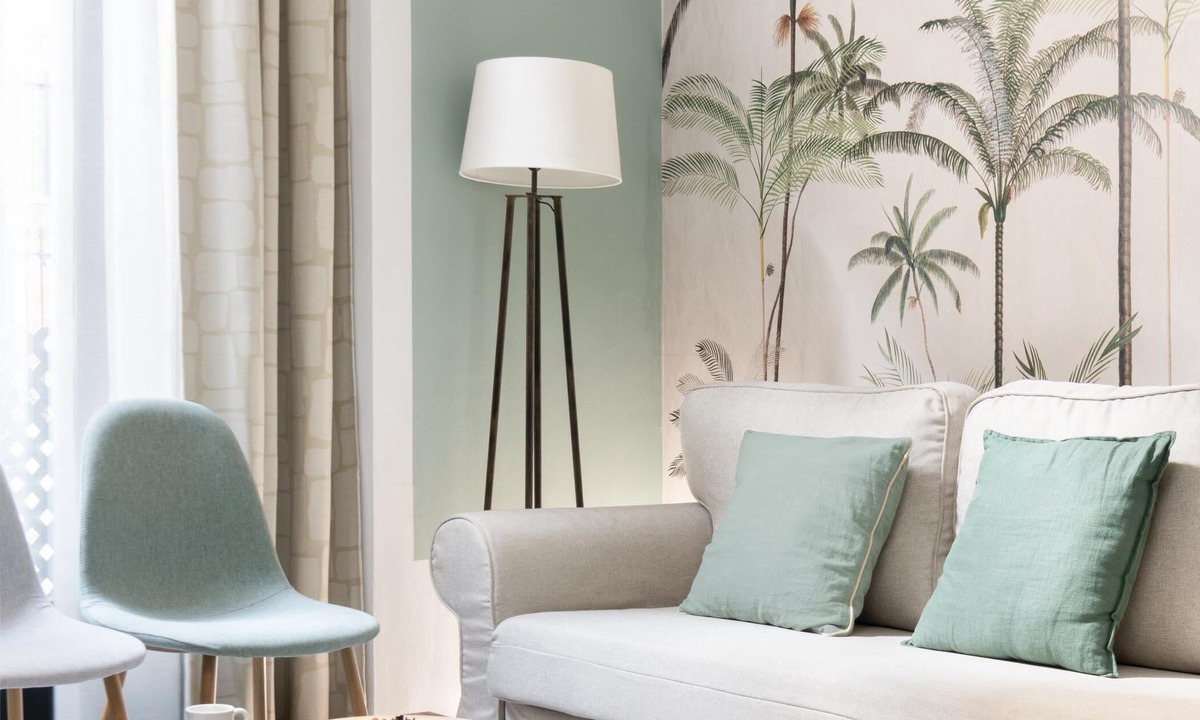 Santa Catalina Apartment | Sevillian Charm on Sol street - Comfort and Tradition 5 Min from Las Setas