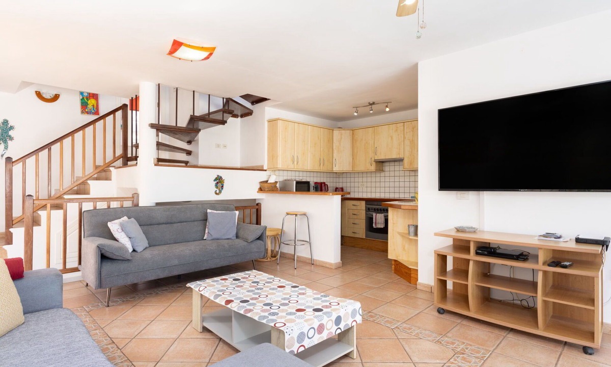 Palm-Mar House | Beautiful villa for 8 people with WIFI, A/C, private pool, TV, terrace and parking