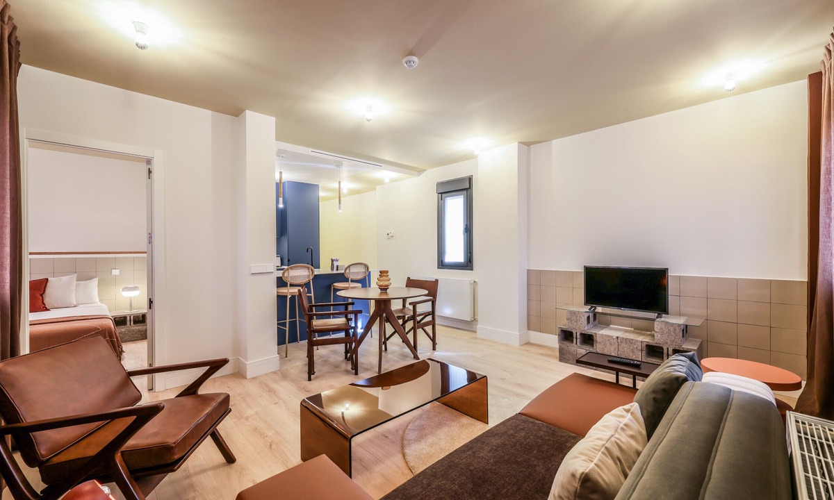 Puerta del Angel Apartment | Modern two-bedroom apartment near the Royal Palace 02