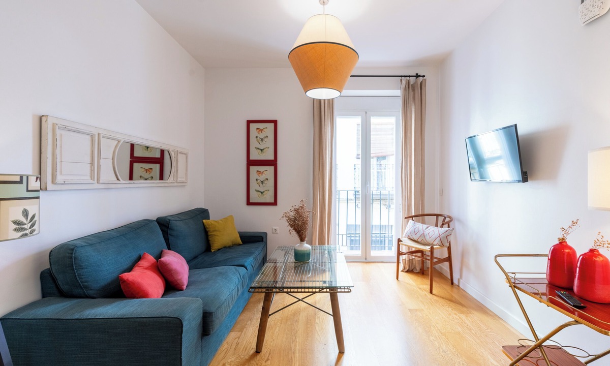 Santa Catalina Apartment | Alhóndiga Primero. 2-bedrooms in the centre