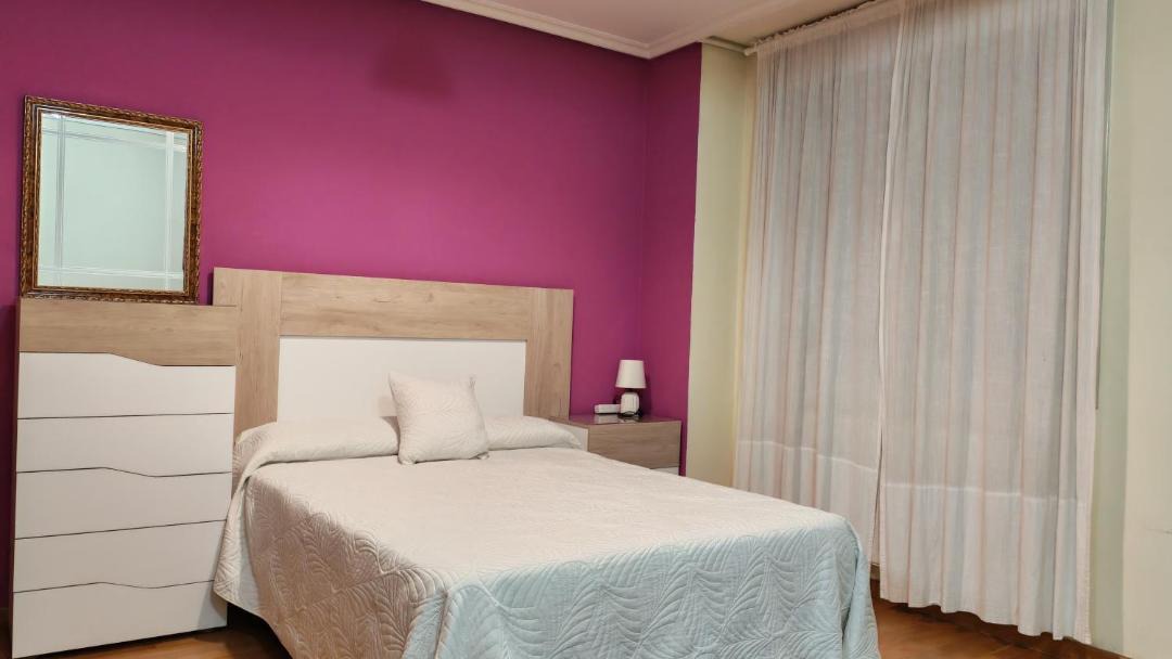 La Corredoria y Ventanielles Apartment | APARTAMENTOs OVIEDO PARAISO 1 CON GARAJE