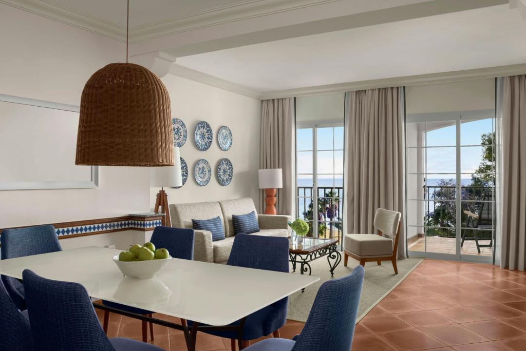 Atalaya-Isdabe Hotel | Marriott's Playa Andaluza