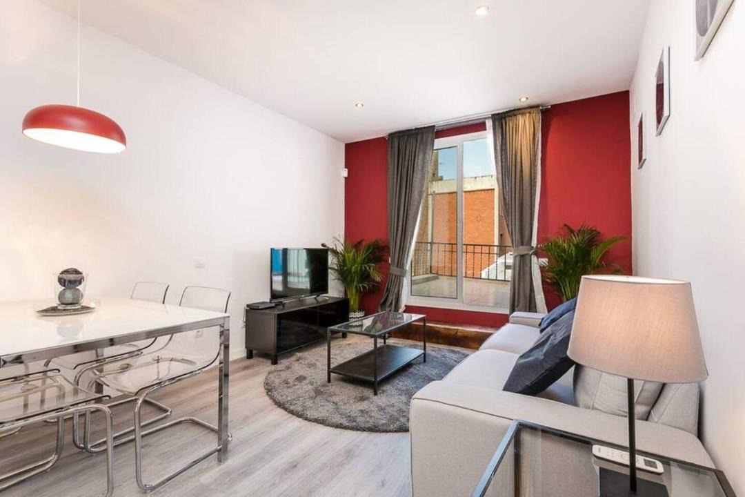 Collblanc y La Torrassa Apartment | Magical Design With Terrace